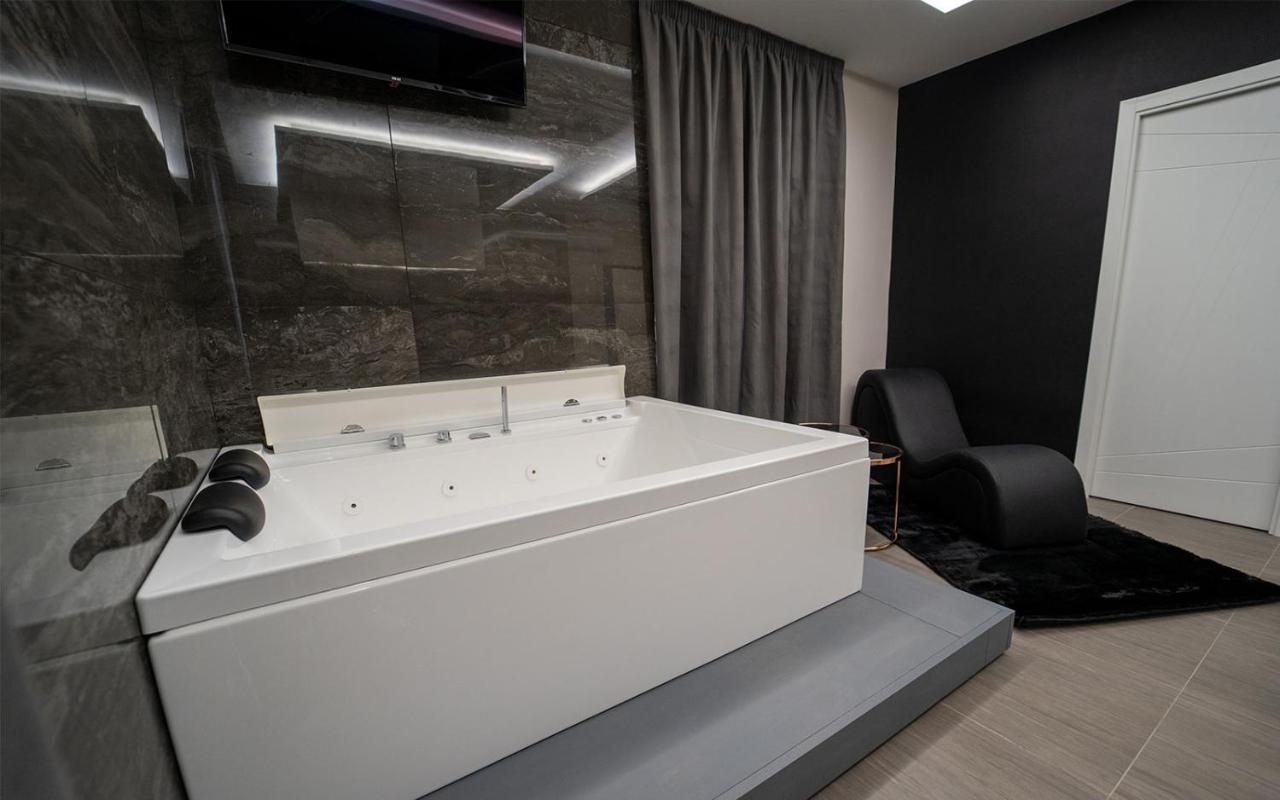 Intimity Luxury Rooms Qualiano Exteriér fotografie